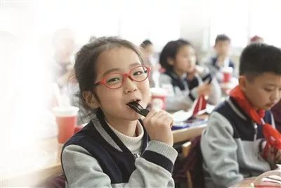 《藏在角落里的我》作者尤逸轩