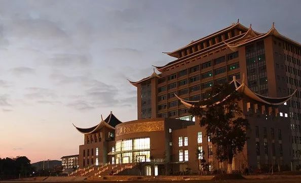 广西民族大学